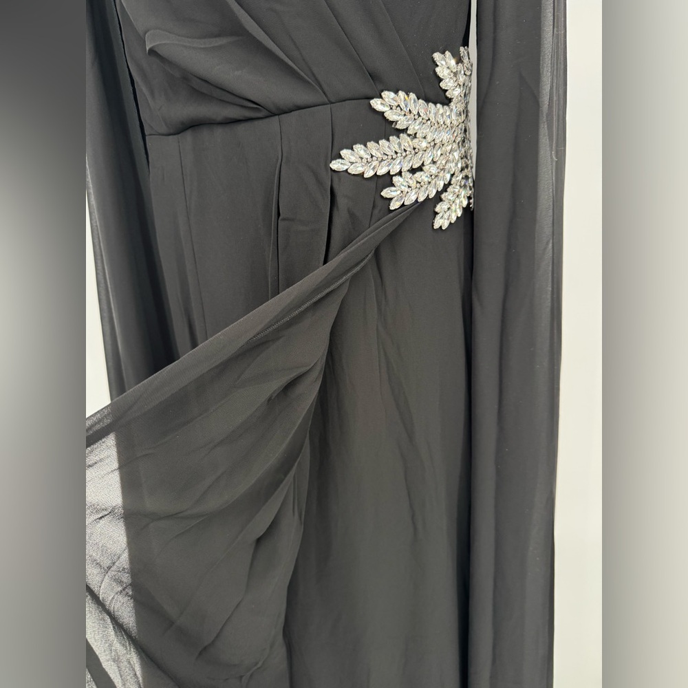 NWOT Elegant Black Evening Gown Rhinestones Cape Sleeves Size Small - Picture 11 of 17